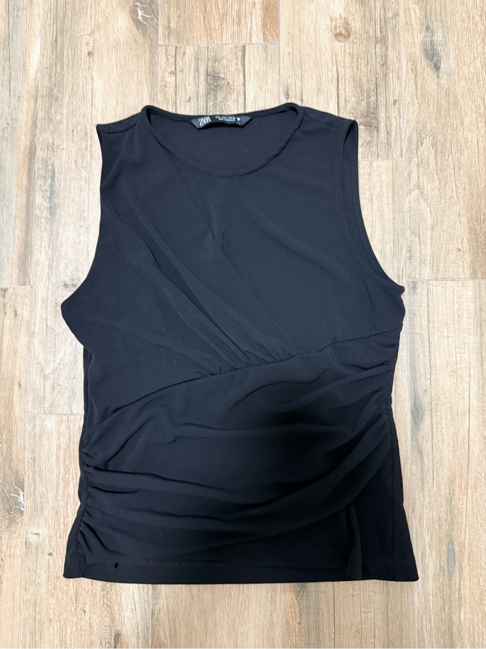 Zara Black Sleeveless Ruched Tank Top size large